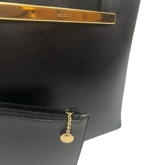 Gucci Women's Black Leather Tote Bag with Pouch Front Detail w Gucci logo Authen - Picture 12 of 12